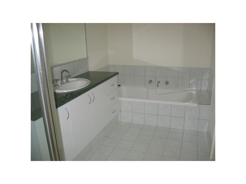 8/1 Clara Street, Gosnells WA 6110