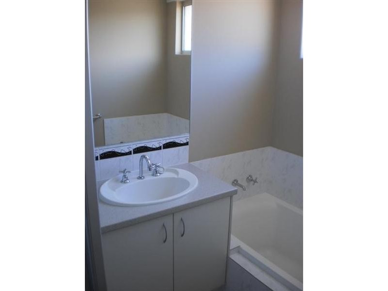 16 Tattershall Road, Darch WA 6065