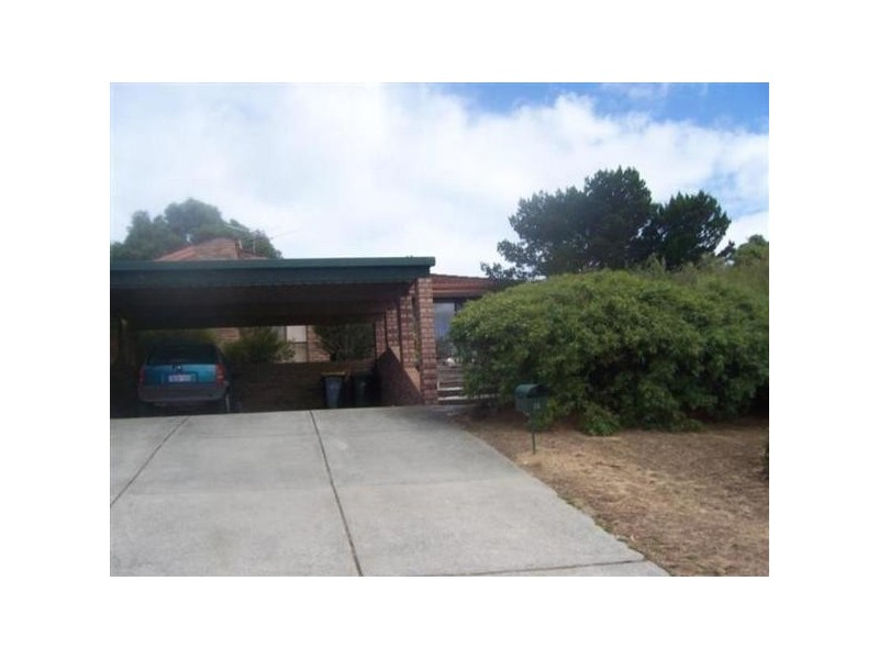 18 Dolphin Way, Beldon WA 6027