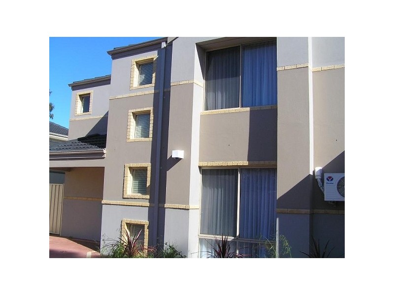 2/64 Hardy Road, Belmont WA 6104