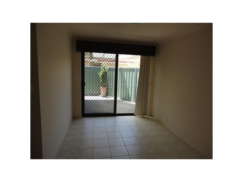 14/184 Bartram Rd, Atwell WA 6164