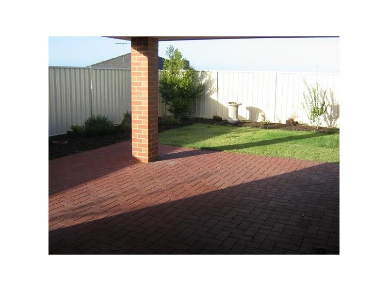 69 Da Vinci Drive, Tapping WA 6065