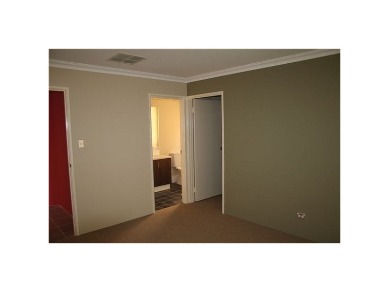 69 Da Vinci Drive, Tapping WA 6065