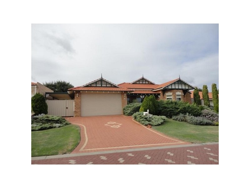 12 Halfpenny Chase, Iluka WA 6028