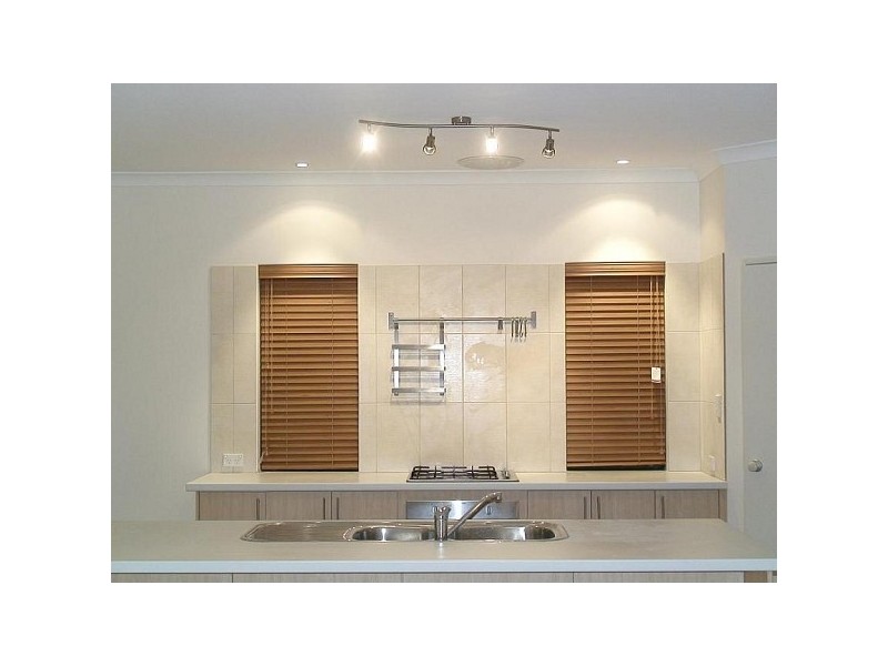 11 Ballard Meander, Lakelands WA 6210