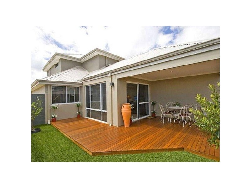 2 Cherokee Green, Clarkson WA 6030