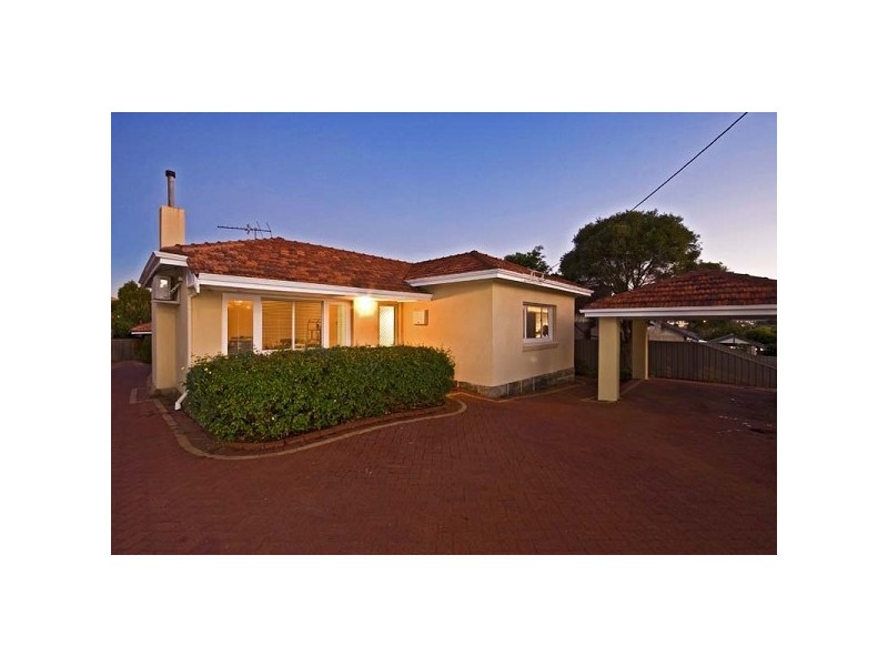 21 Coleman Crescent, Melville WA 6156