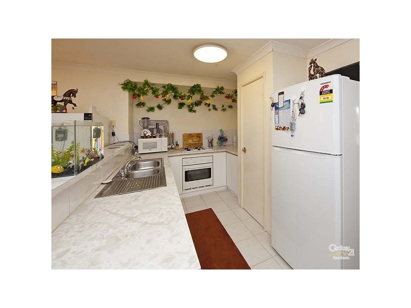 14/285 Wharf Street, Queens Park WA 6107