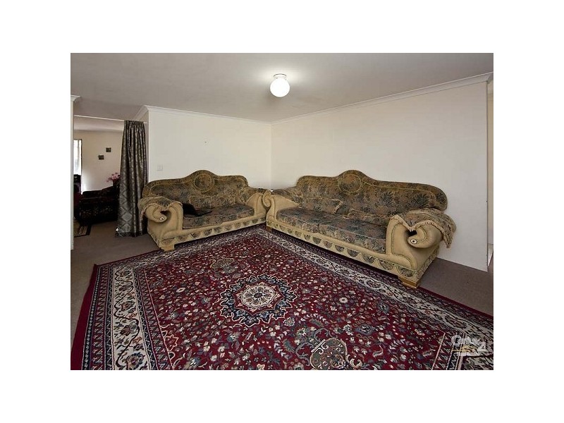 14/285 Wharf Street, Queens Park WA 6107