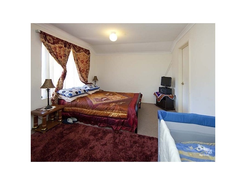 14/285 Wharf Street, Queens Park WA 6107