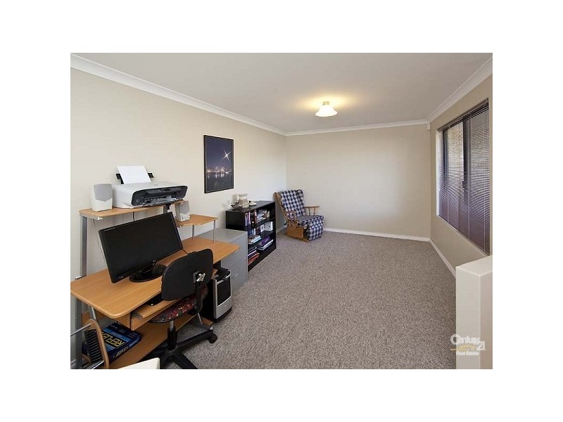 5 Pearce Court, Huntingdale WA 6110