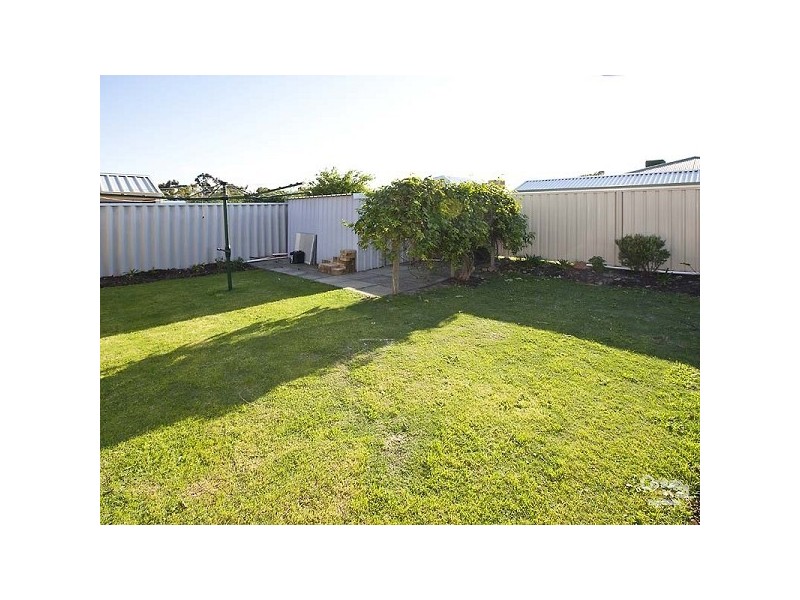 5 Pearce Court, Huntingdale WA 6110