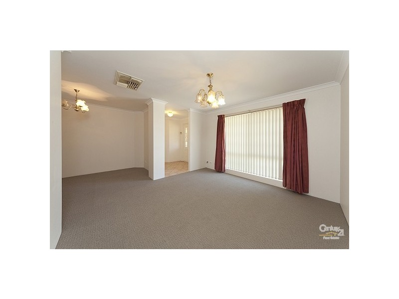 22 Wisteria Place, Thornlie WA 6108