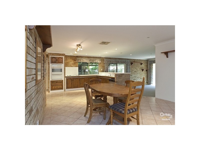22 Wisteria Place, Thornlie WA 6108