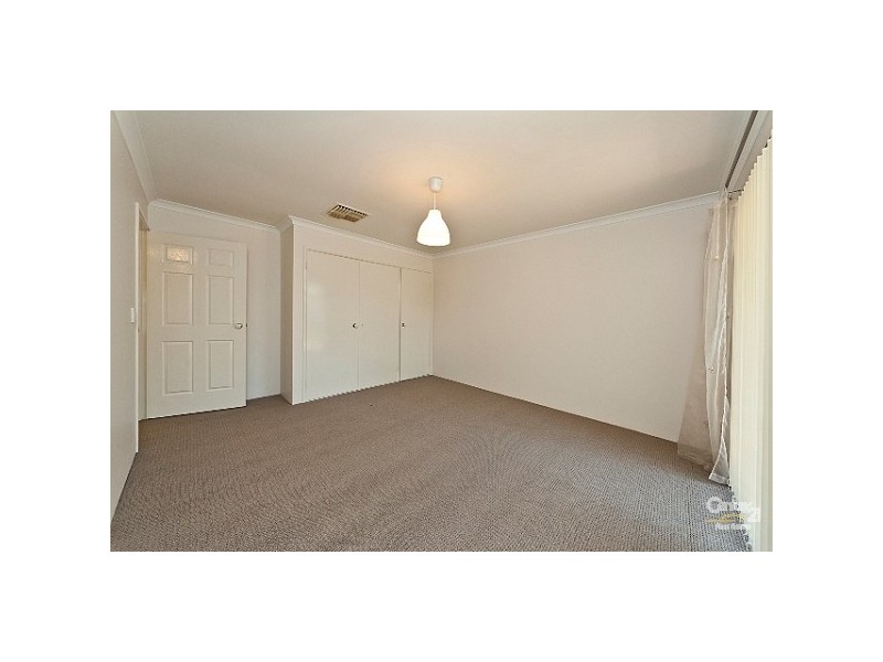 22 Wisteria Place, Thornlie WA 6108