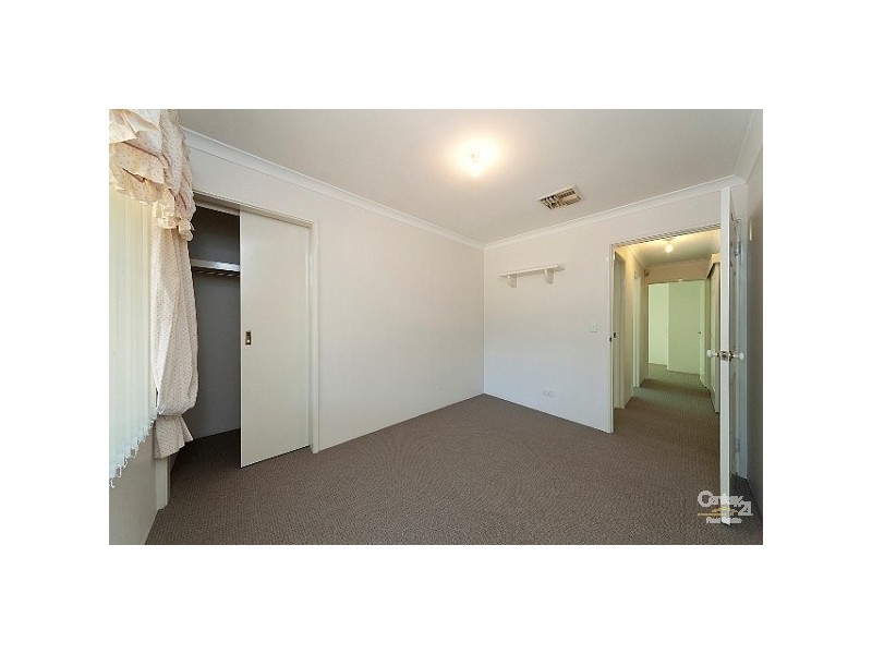 22 Wisteria Place, Thornlie WA 6108