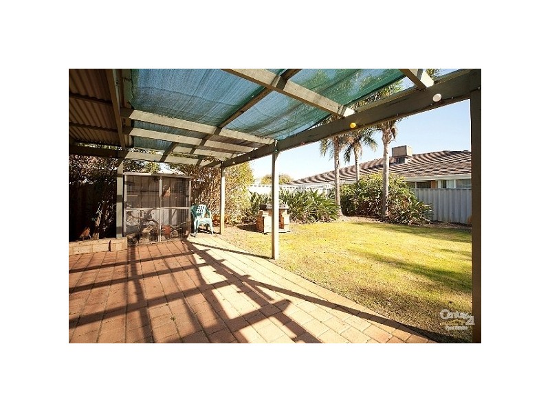 22 Wisteria Place, Thornlie WA 6108