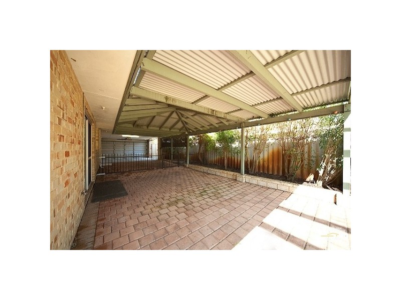 22 Wisteria Place, Thornlie WA 6108