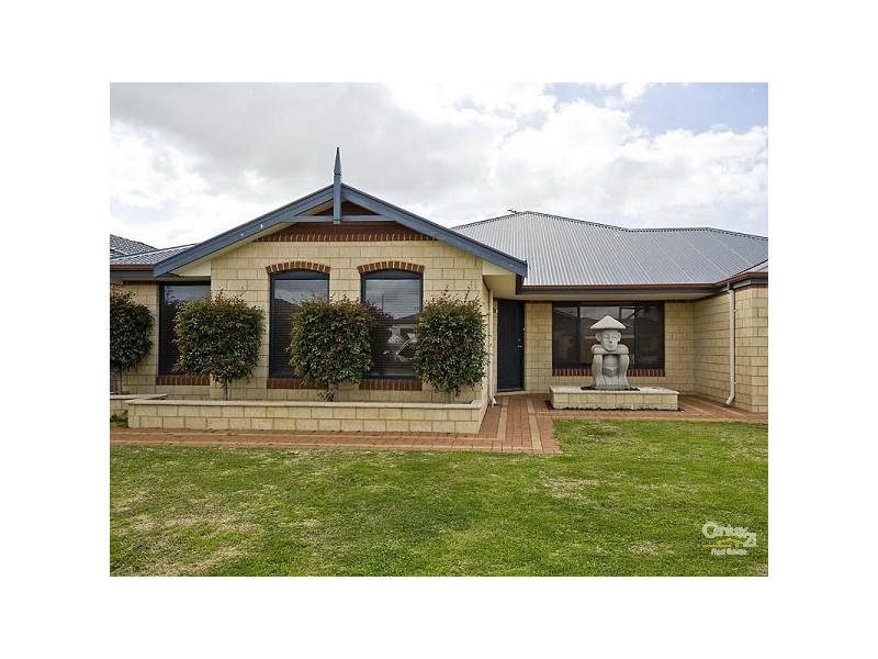 14 Bradshaw Street, Canning Vale WA 6155
