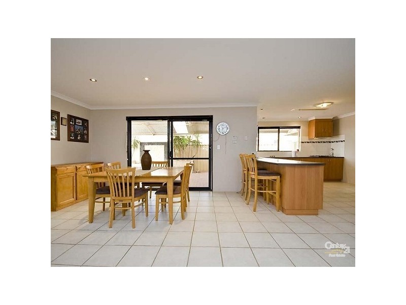 14 Bradshaw Street, Canning Vale WA 6155