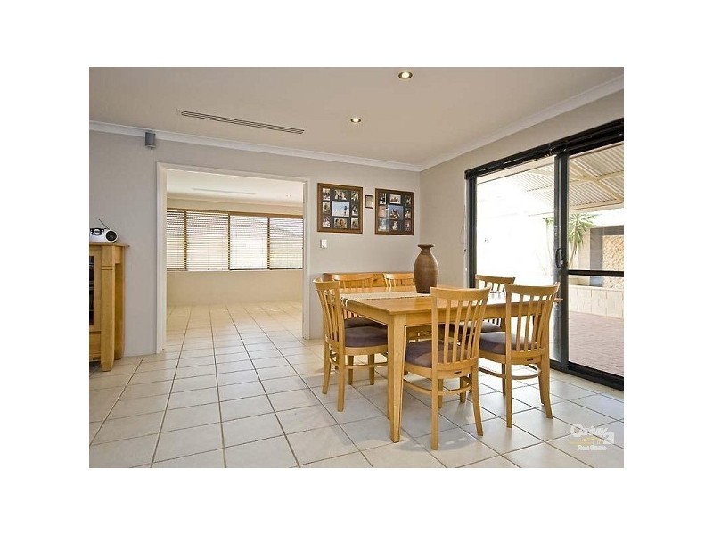 14 Bradshaw Street, Canning Vale WA 6155