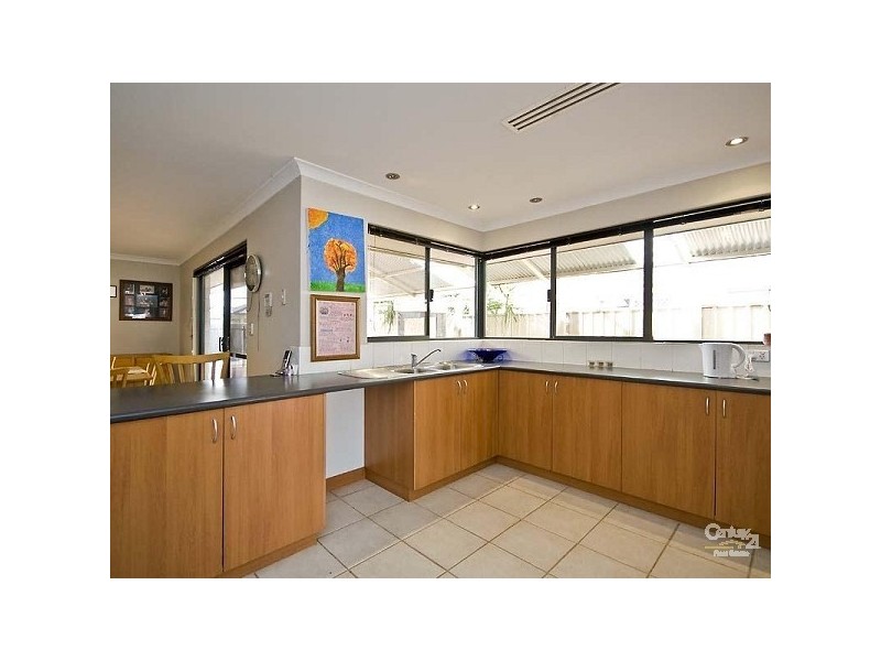 14 Bradshaw Street, Canning Vale WA 6155