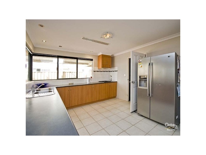 14 Bradshaw Street, Canning Vale WA 6155