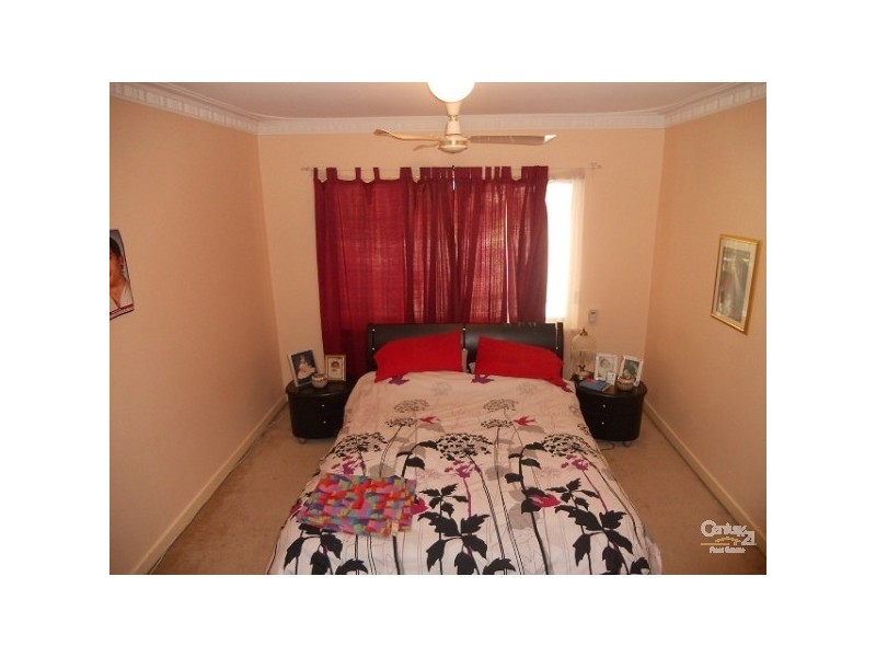 36 Whiteside Street, Cloverdale WA 6105