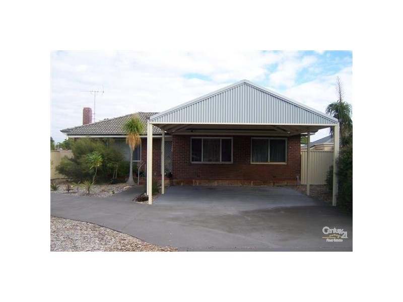 36 Whiteside Street, Cloverdale WA 6105