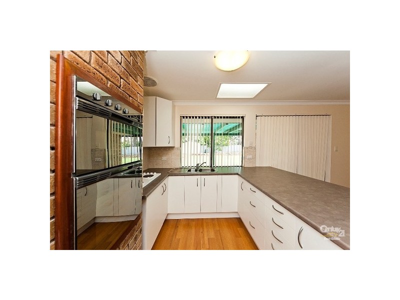 16 Mallard Street, Thornlie WA 6108