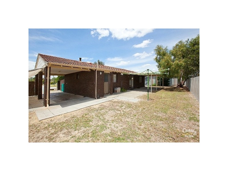 12 Meuller Way, Thornlie WA 6108