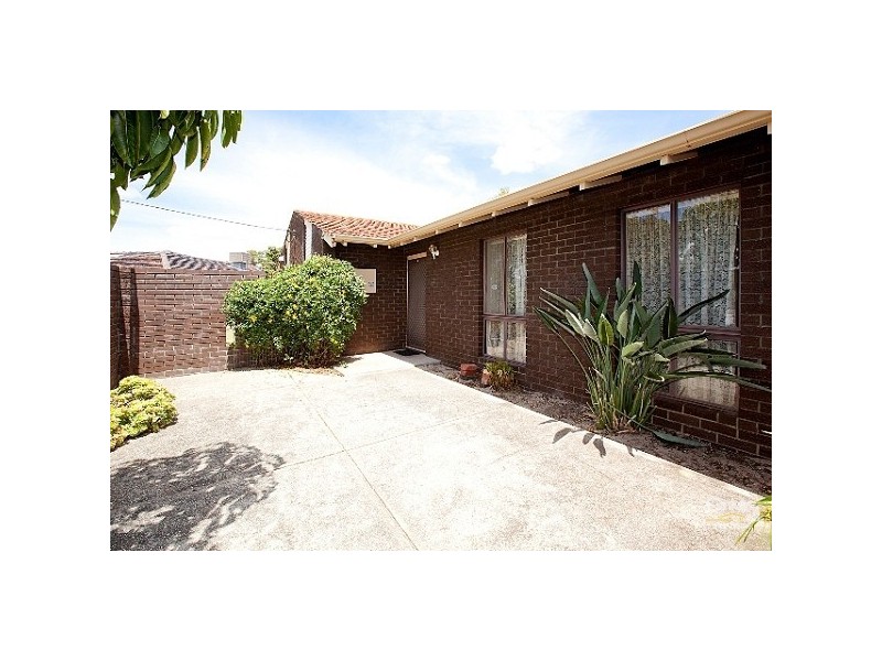 12 Meuller Way, Thornlie WA 6108