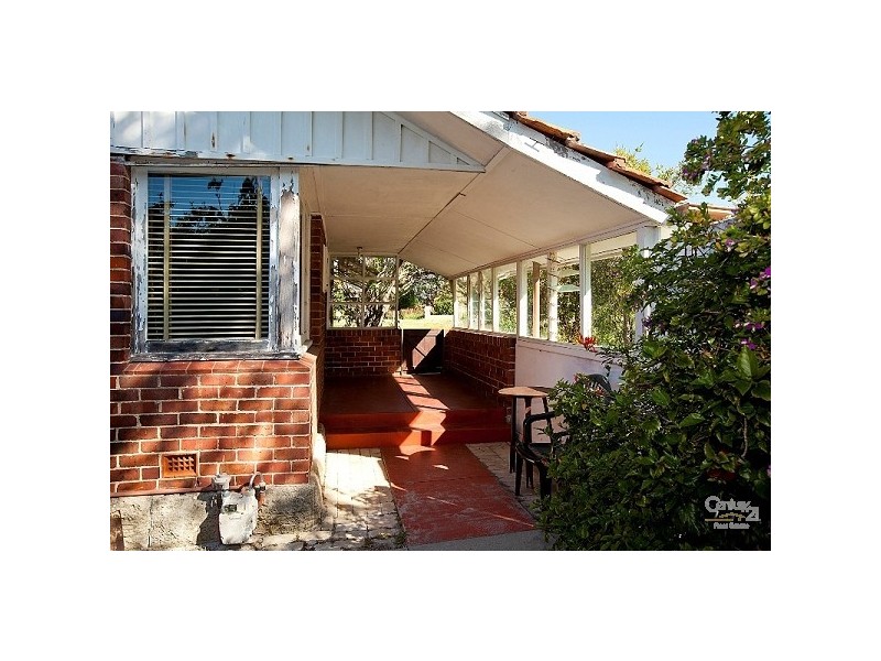 52 Alvah Street, St James WA 6102
