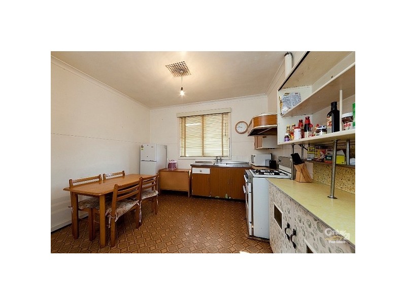 52 Alvah Street, St James WA 6102