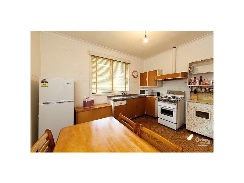 52 Alvah Street, St James WA 6102