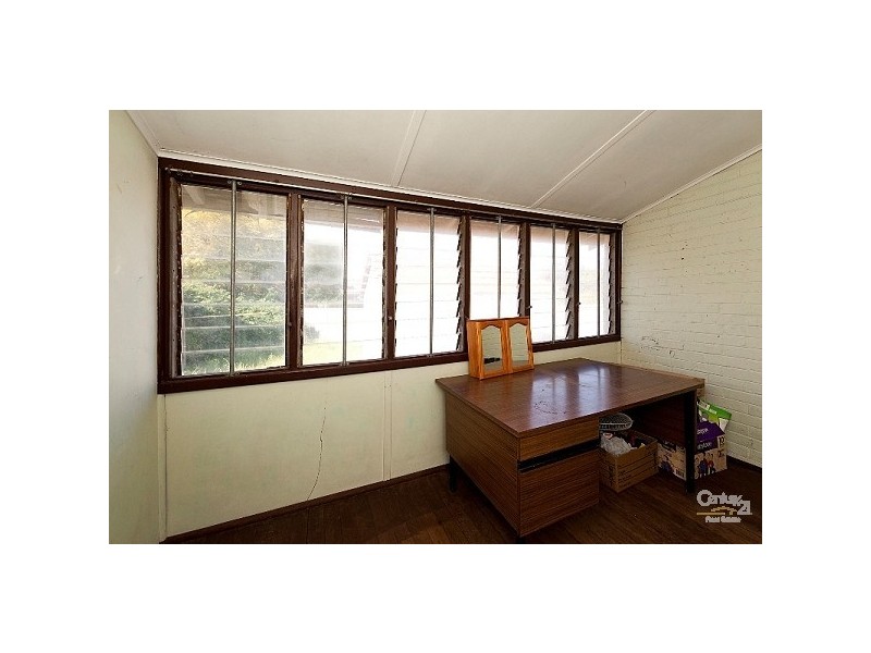 52 Alvah Street, St James WA 6102
