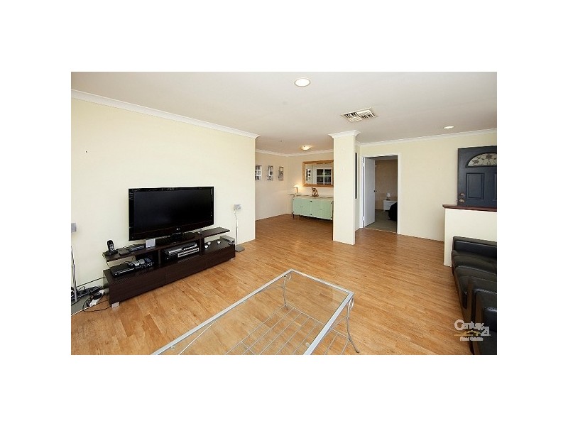55 Fairfield Gardens, Canning Vale WA 6155