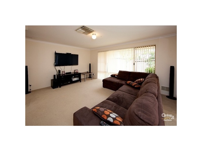 15 Madden Place, Huntingdale WA 6110