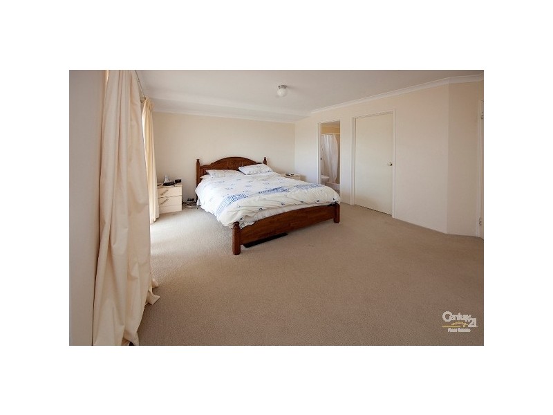 15 Madden Place, Huntingdale WA 6110