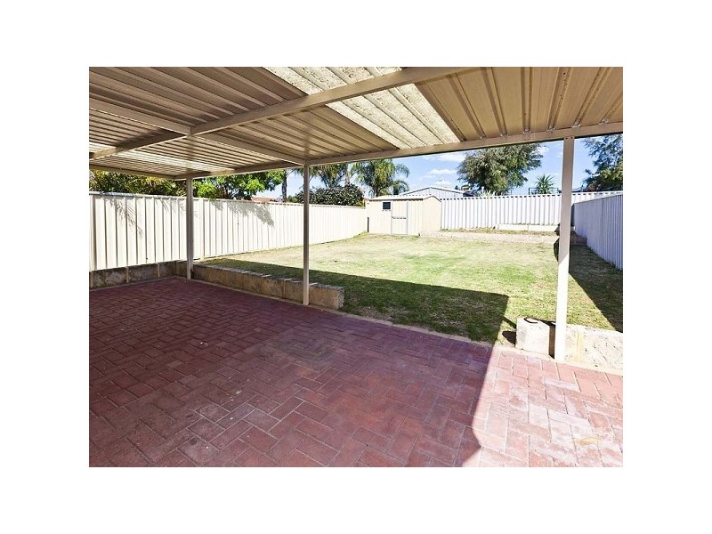 26 Fantail Way, Huntingdale WA 6110