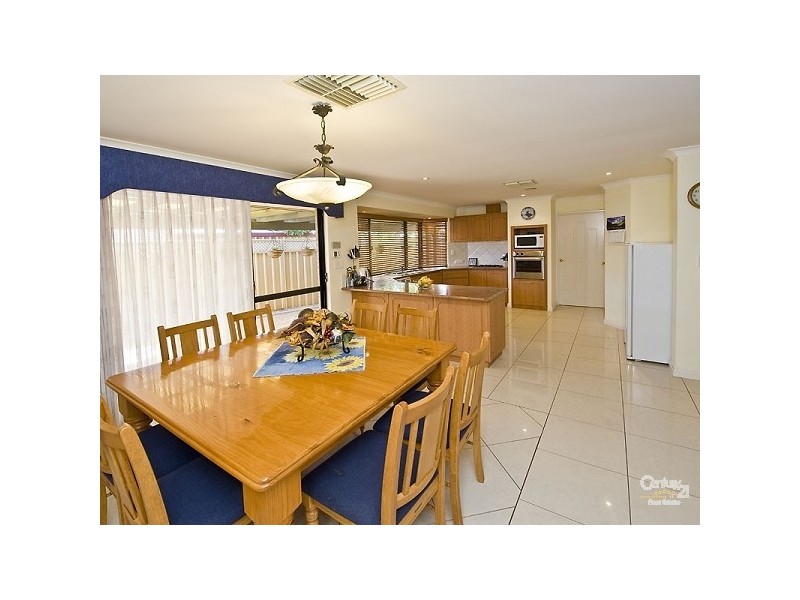 73 Alexandria Blvd, Canning Vale WA 6155