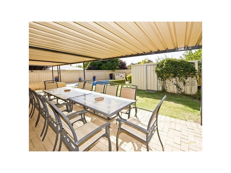 73 Alexandria Blvd, Canning Vale WA 6155