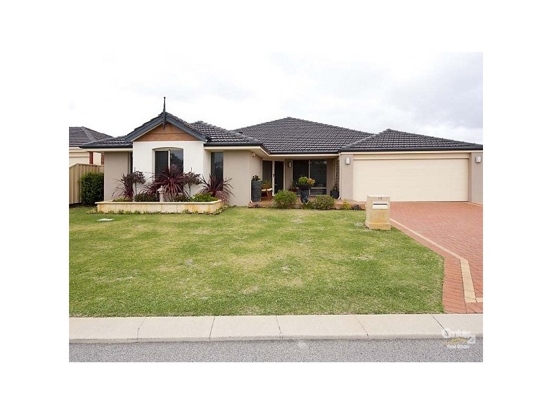13 Katrine Parade, Canning Vale WA 6155