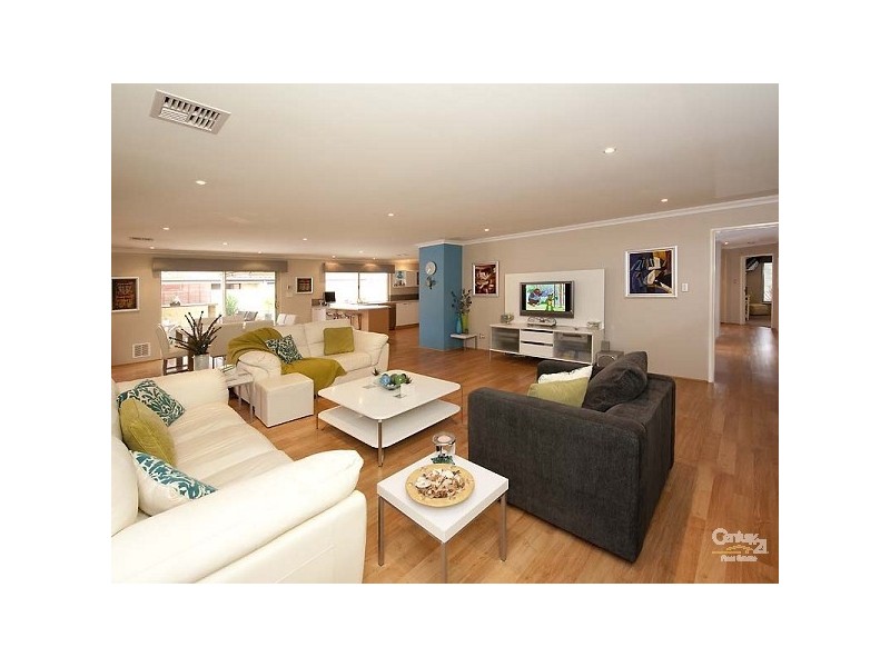 13 Katrine Parade, Canning Vale WA 6155