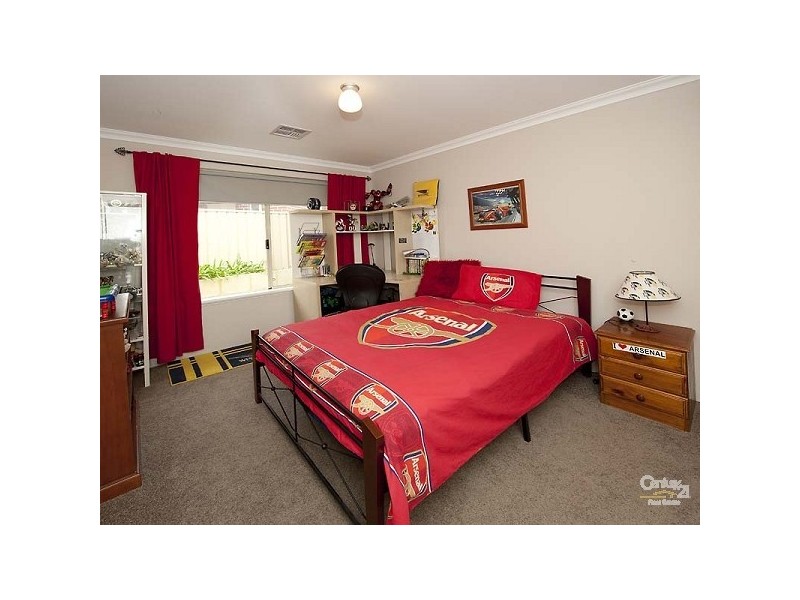 13 Katrine Parade, Canning Vale WA 6155