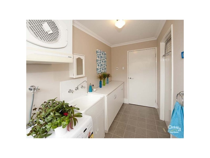 13 Katrine Parade, Canning Vale WA 6155