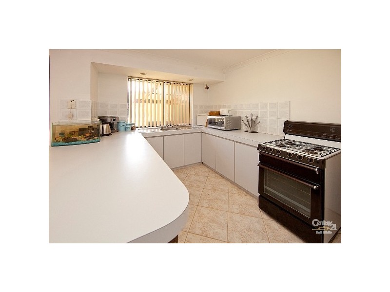 132 Brown Crescent, Seville Grove WA 6112