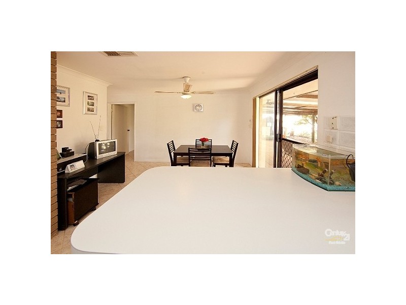 132 Brown Crescent, Seville Grove WA 6112