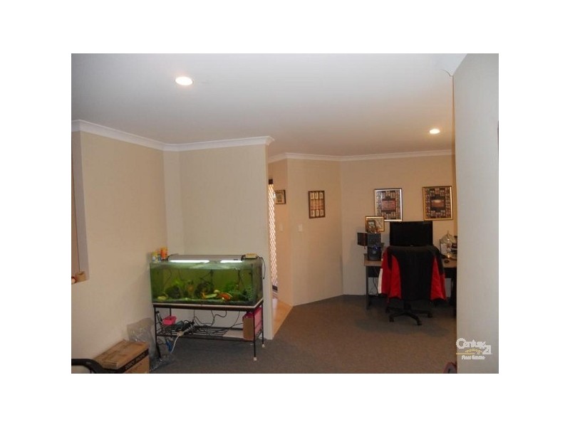 27 Vanderlin Crescent, Ridgewood WA 6030