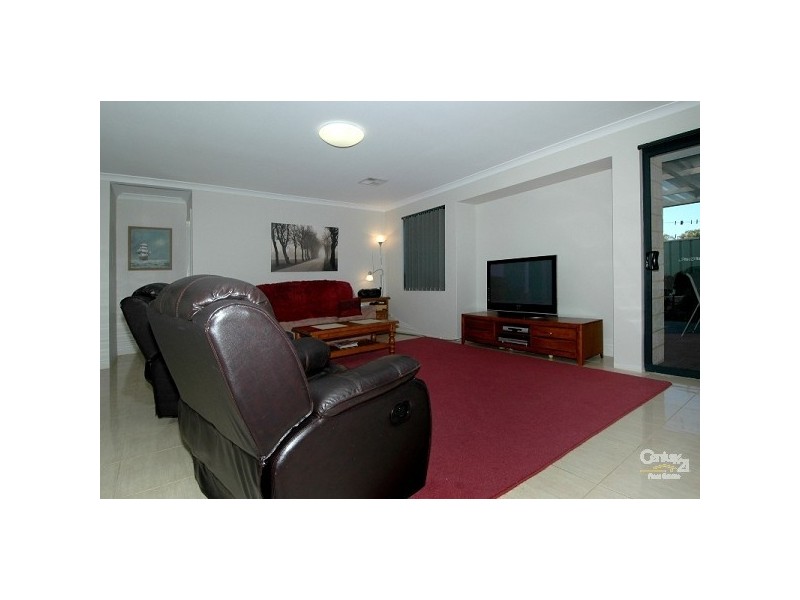 87 Harpenden Street, Huntingdale WA 6110